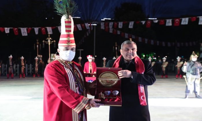 BÜYÜKŞEHİR’DEN ŞANLIURFA’NIN ŞANINA YAKIŞIR ETKİNLİKLER SON BULDU