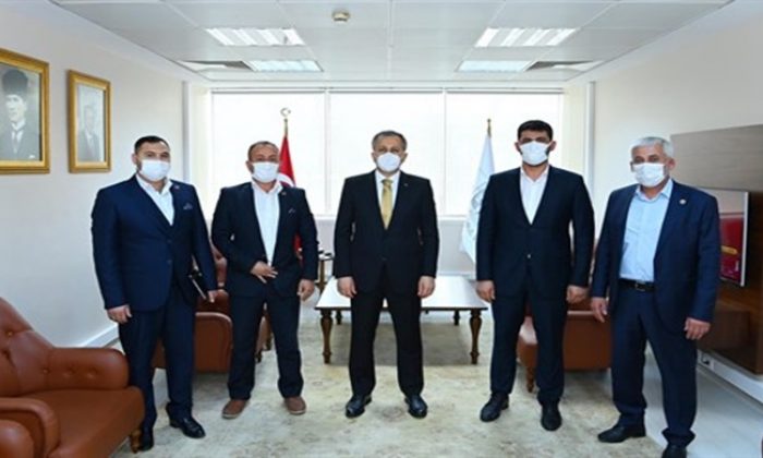 İstanbul Valisi Ali Yerlikaya, Kadınhanı Belediye Başkanı Badem ve muhtarları kabul etti
