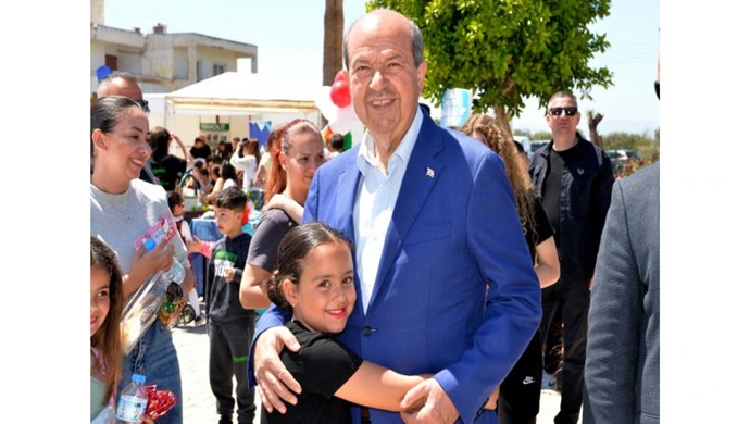 Cumhurbaşkanı Ersin Tatar, Akçay’da Çocuk ve Bahar Şenliği’ne katıldı