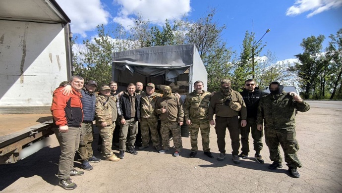 Единороссы Москвы доставили в ЛНР более 10 тонн помощи для бойцов СВО