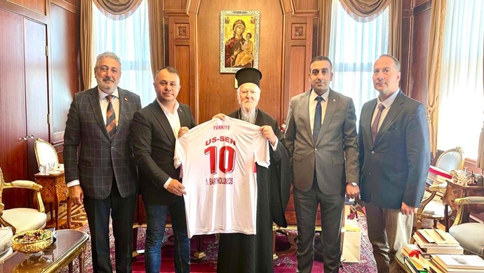 Bekir Ayaz’dan Fener Rum Patriği 1. Bartholomeos’a nezaket Ziyareti