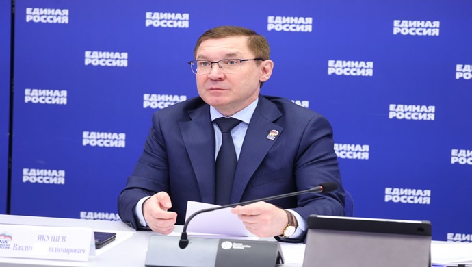Владимир Якушев: Контракты на капремонт в 2024 году заключены по 1518 объектам образования, на многих приступили к работам